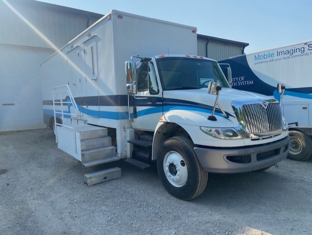2 Operatory Mobile Dental office clinic for lease
